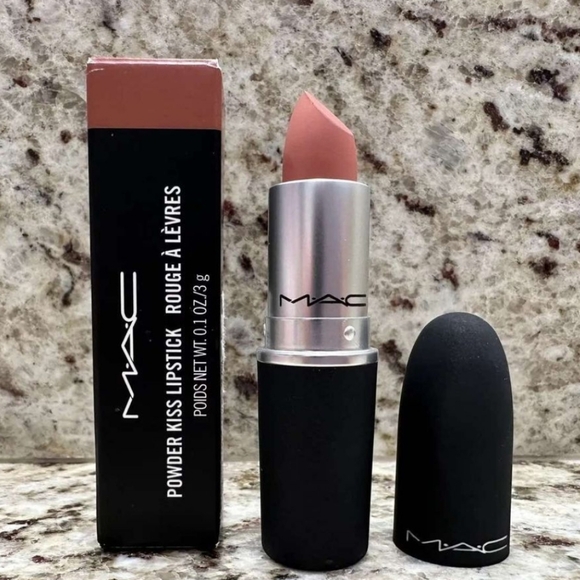 🌟🧚♀️MULL IT OVER Mac Powder Kiss Lip NWOBOX - Picture 4 of 6
